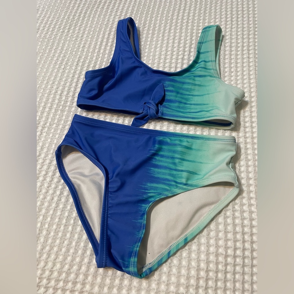 Old Navy - Blue and Green Girl’s Swim Set